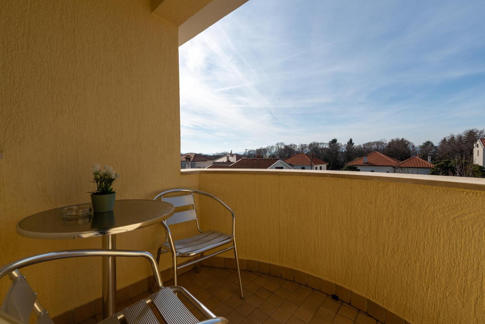 K&f Borik Apartament