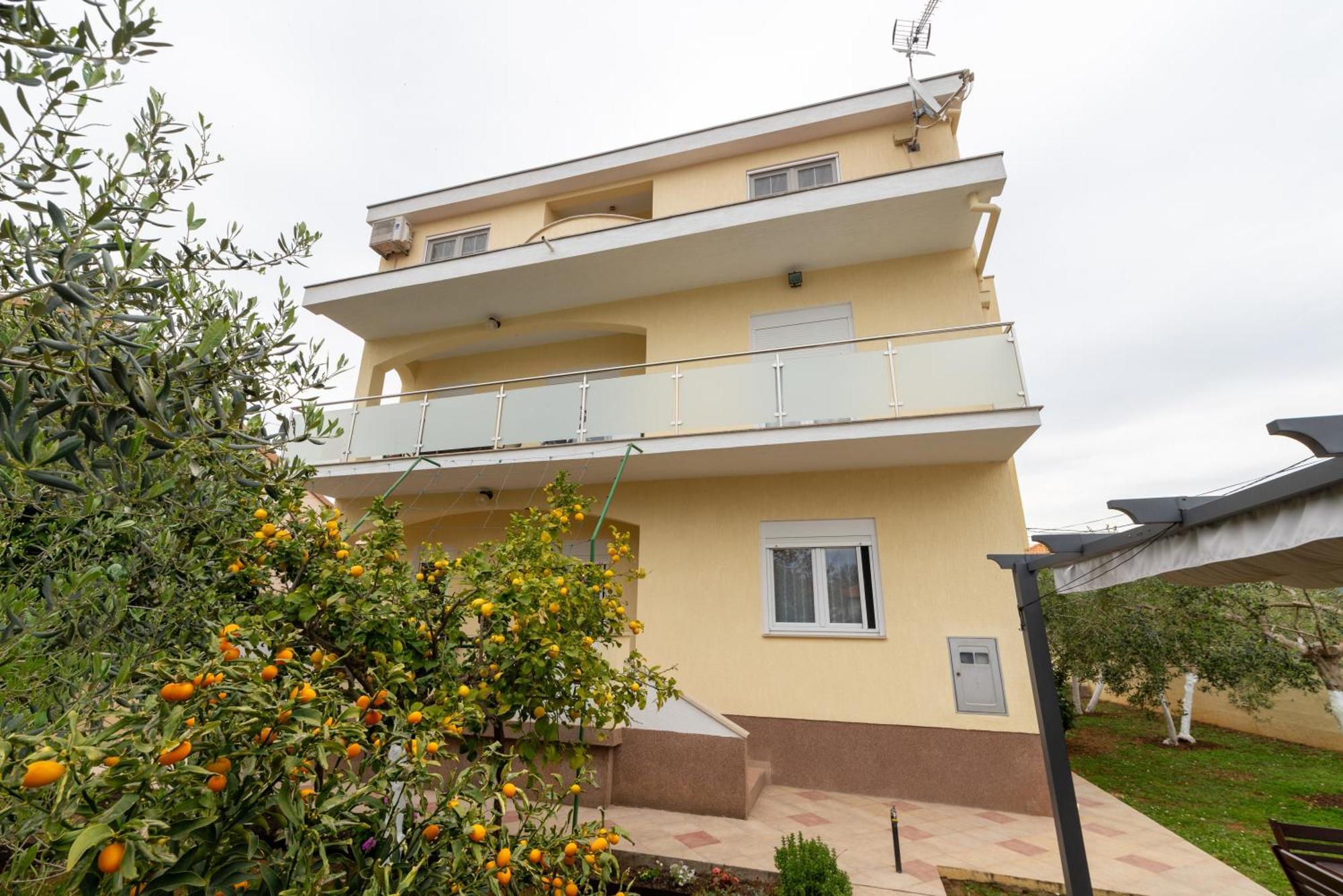 K&f Borik Apartament